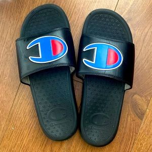 Champion Slides 🖤